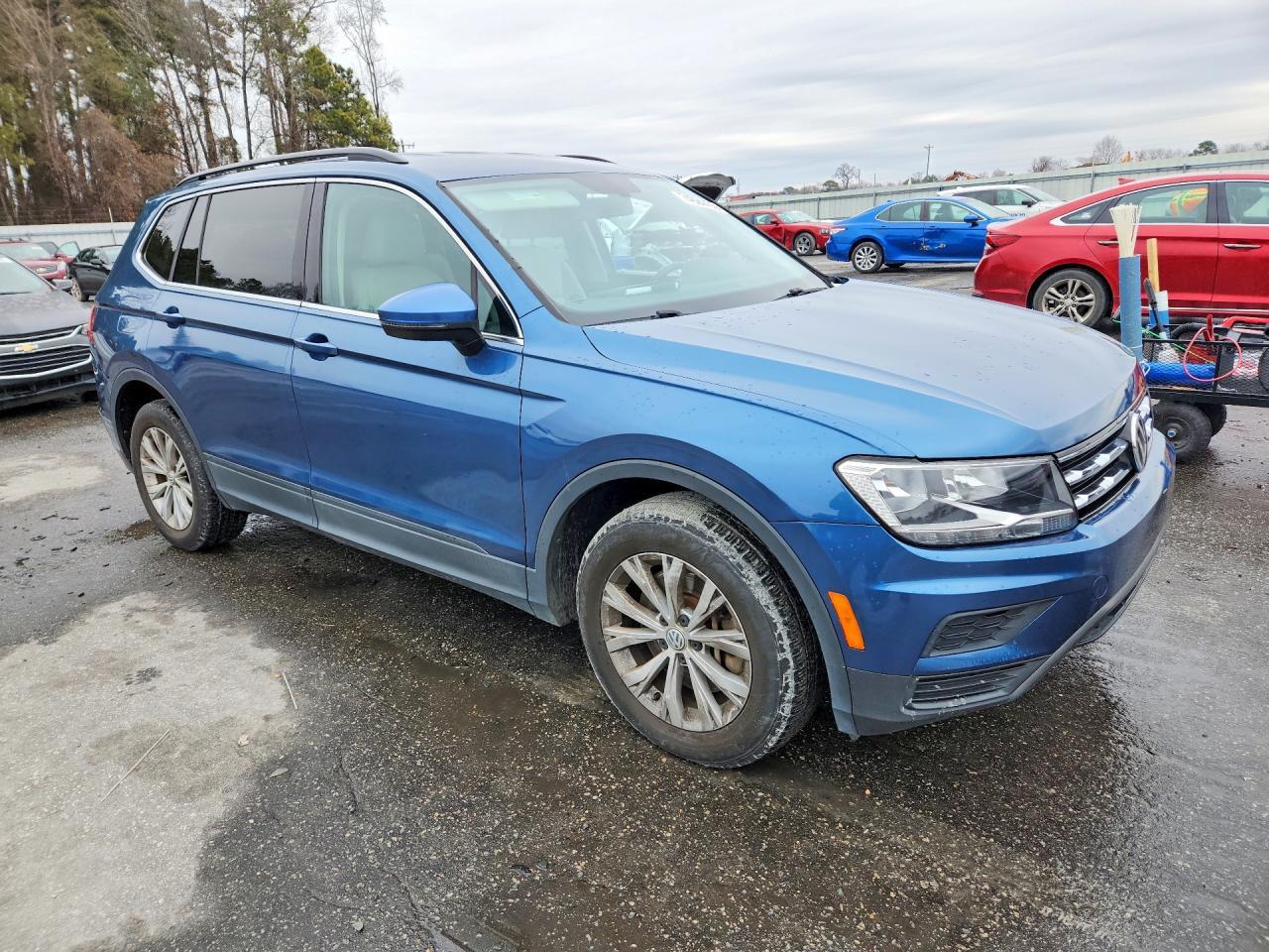 2019 Volkswagen Tiguan Se - Фото 4
