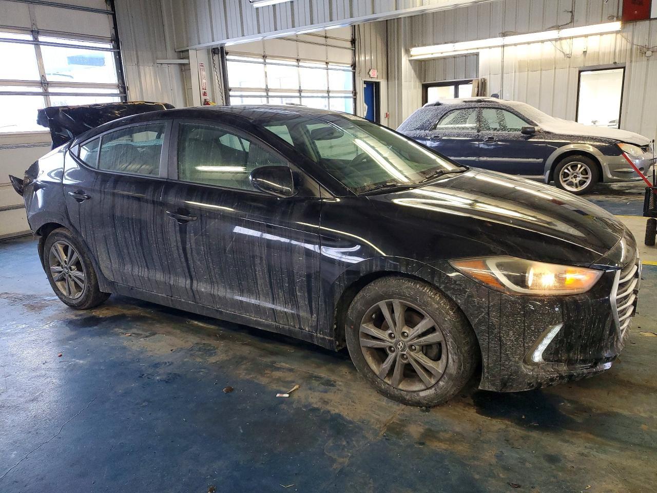 2018 Hyundai Elantra - Фото 4
