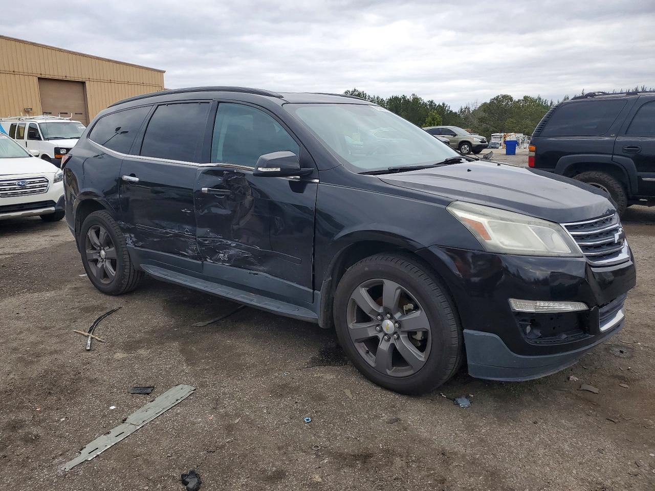 2017 Chevrolet Traverse Lt - Image 4