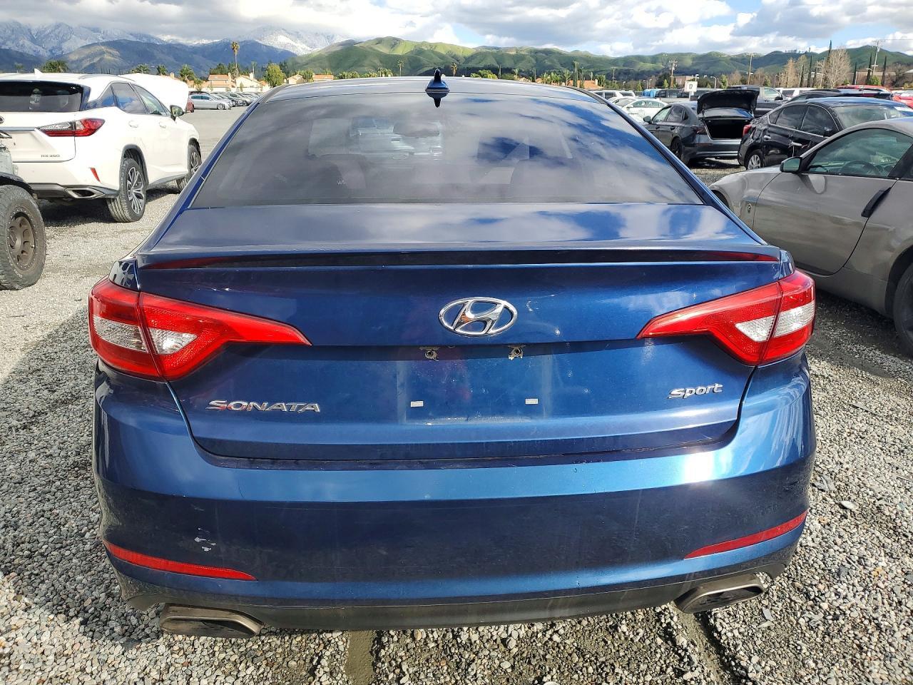 2017 Hyundai Sonata Sport - Image 6