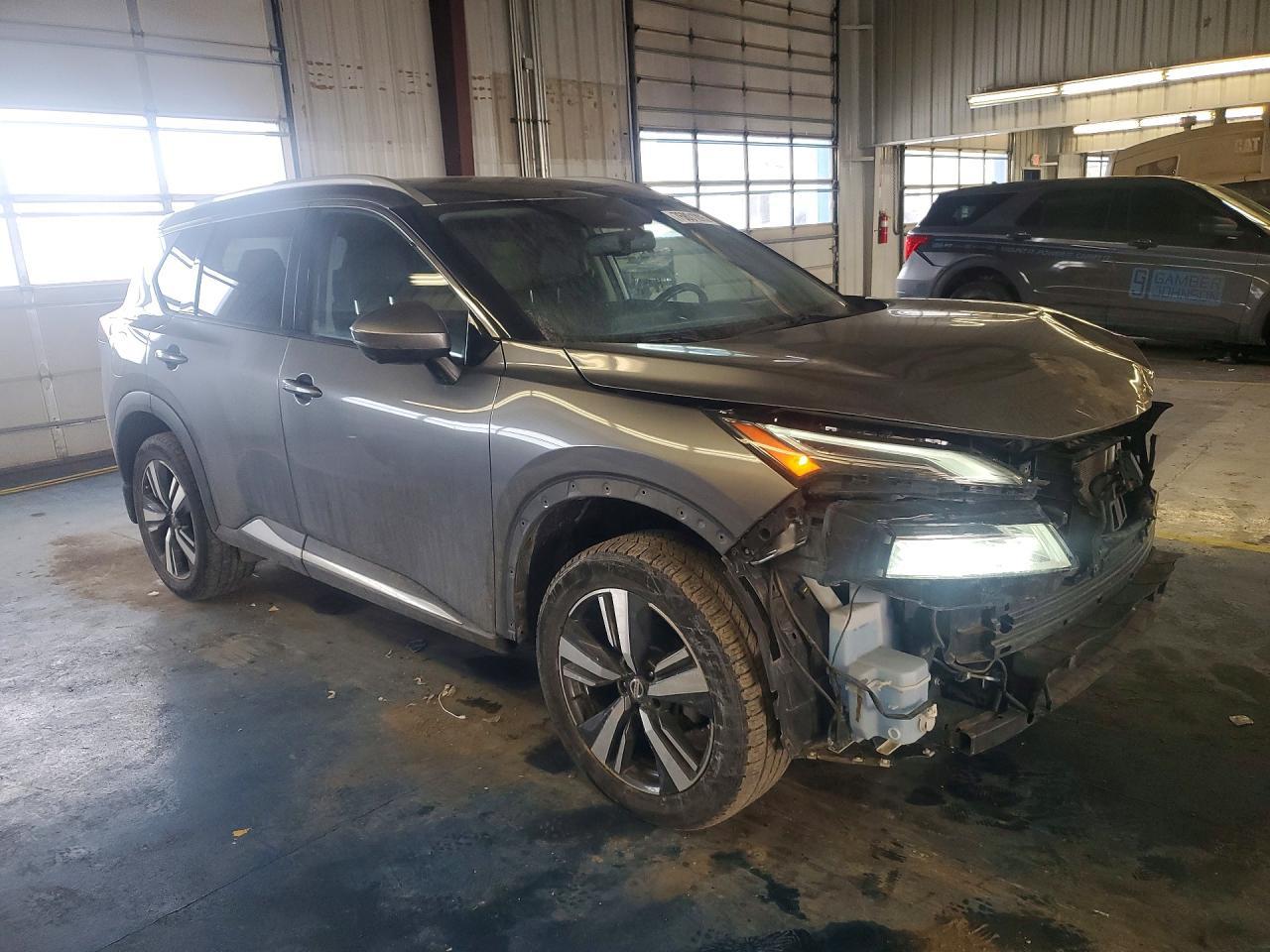 2021 Nissan Rogue Platinum - Image 4