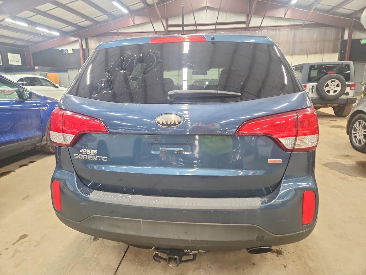 2014 Kia Sorento Lx - Image 6