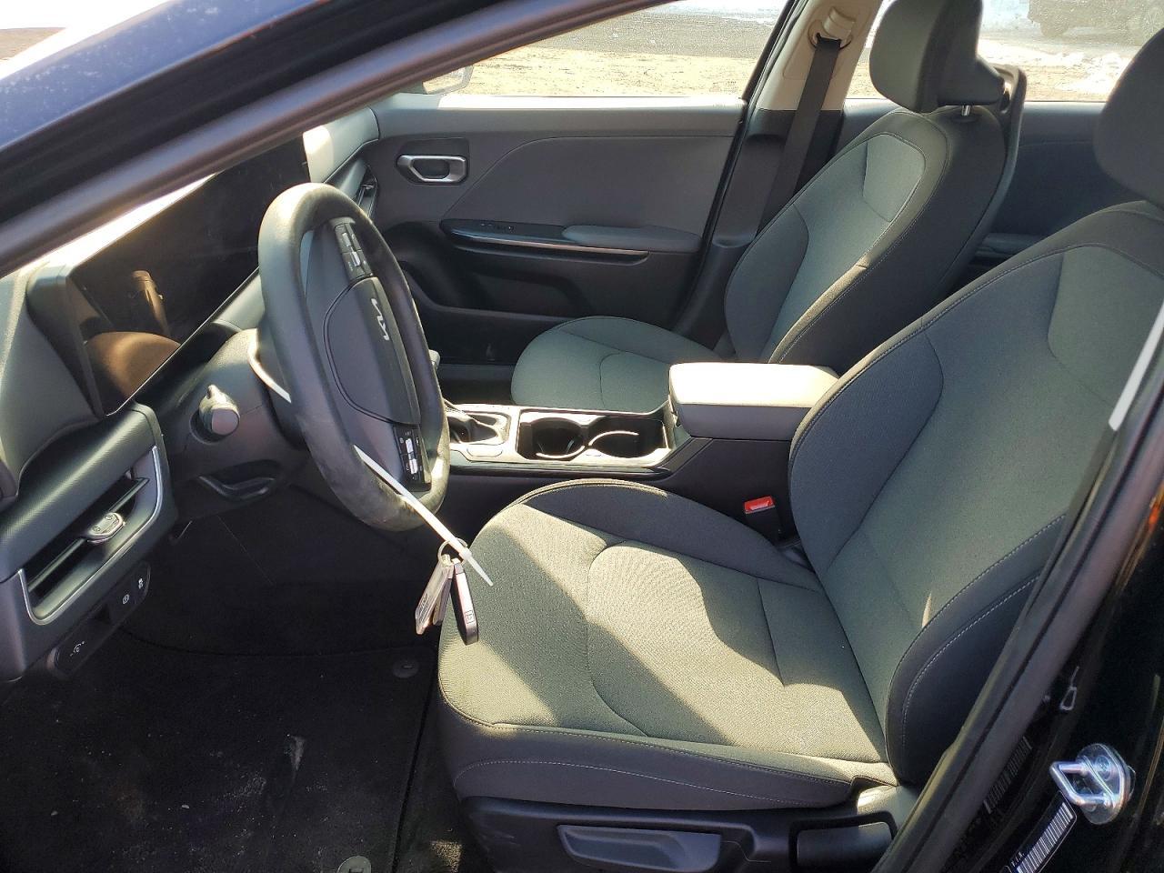 2025 Kia K4 Lx - Image 7