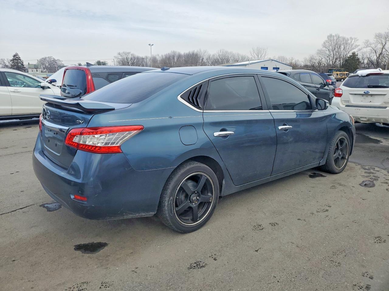 2015 Nissan Sentra S - Фото 3
