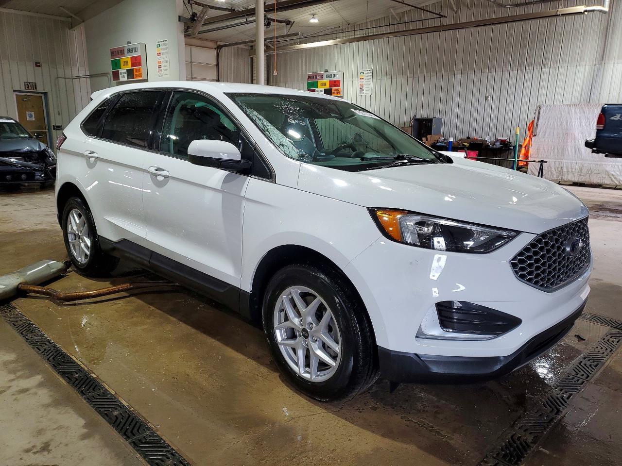 2023 Ford Edge Sel - Фото 4