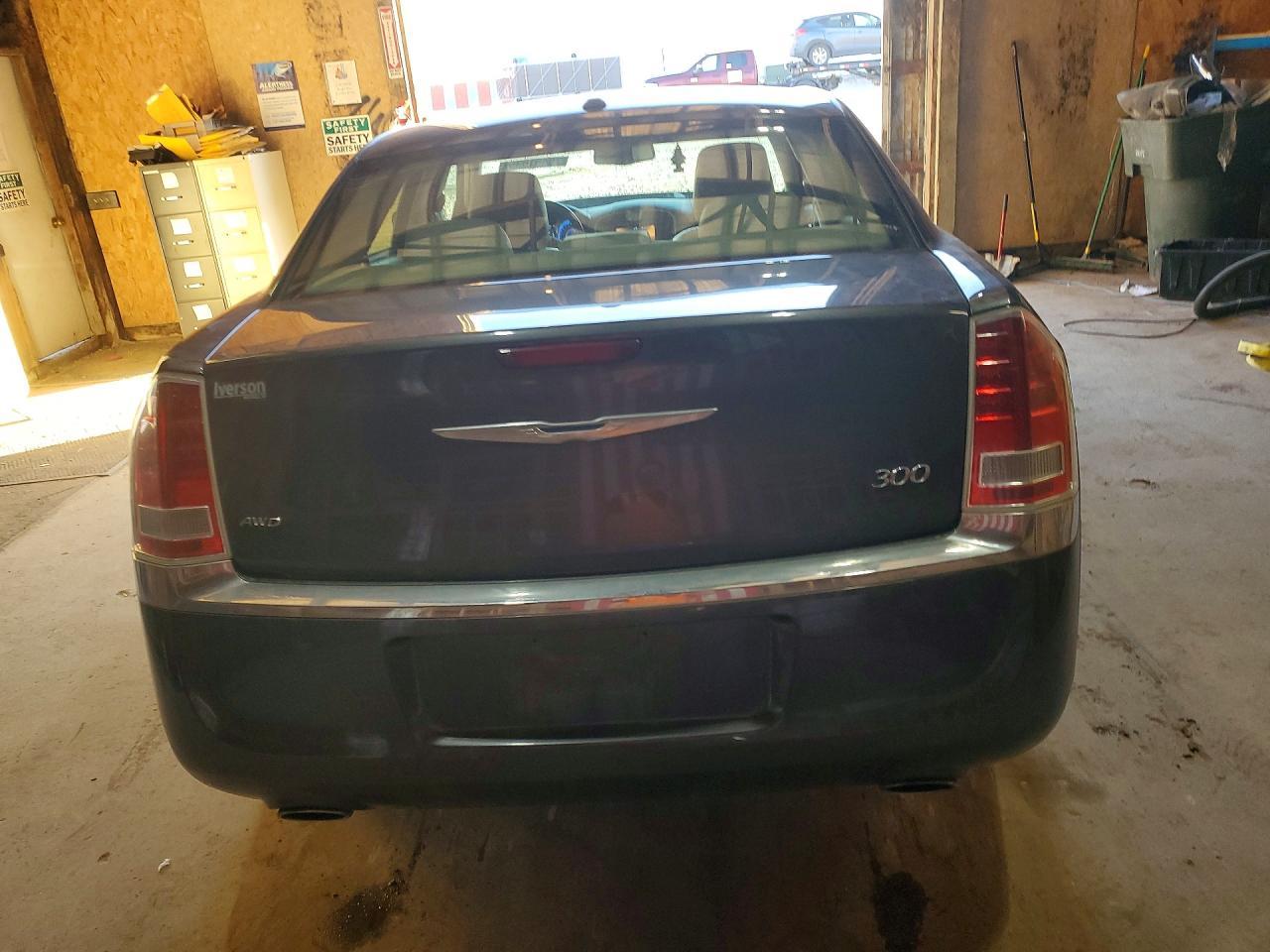 2013 Chrysler 300 - Фото 6