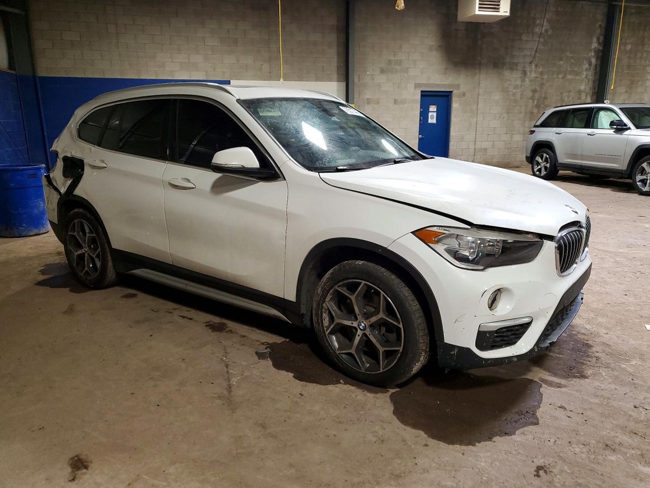 2018 BMW X1 xDrive28I - Image 4