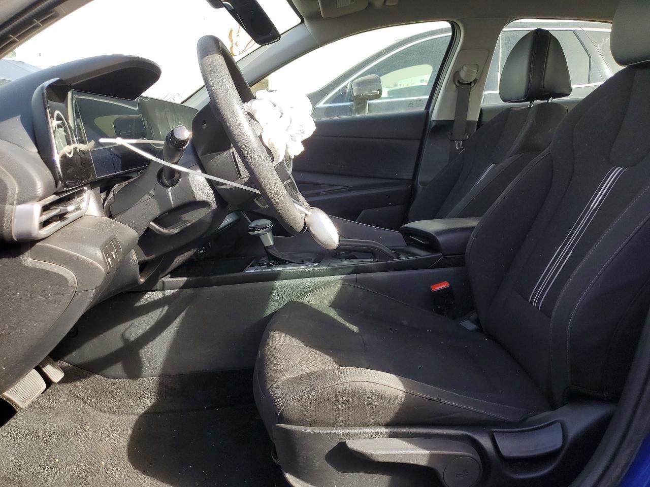 2024 Hyundai Elantra Sel - Image 7