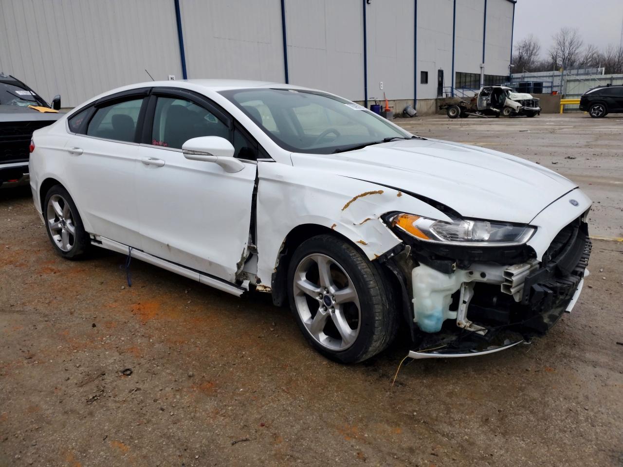 2015 Ford Fusion Se - Фото 4