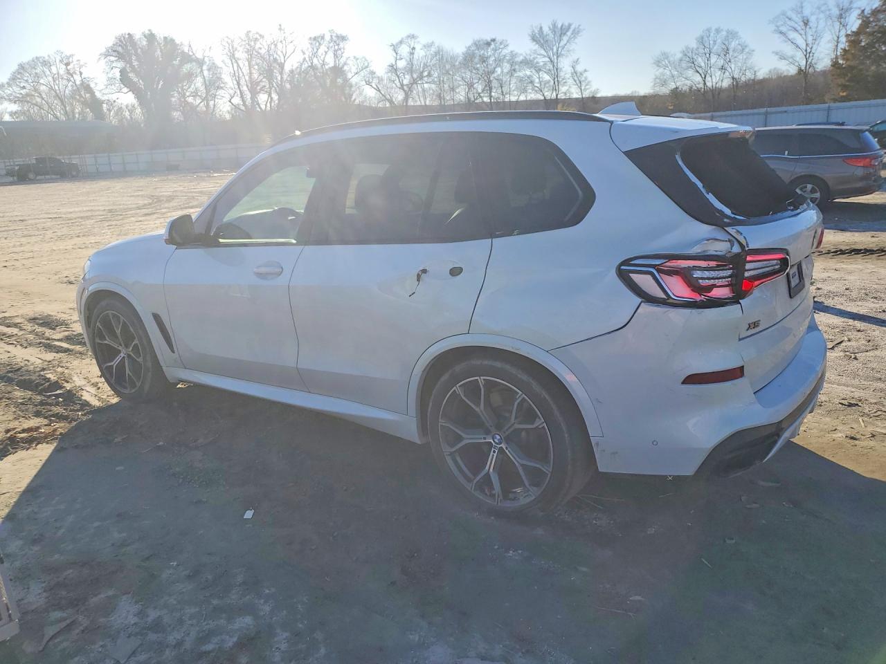 2020 BMW X5 M50I - Фото 2