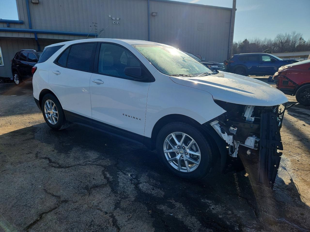 2022 Chevrolet Equinox Ls - Image 4