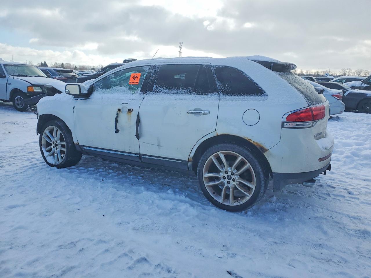 2011 Lincoln Mkx - Image 2