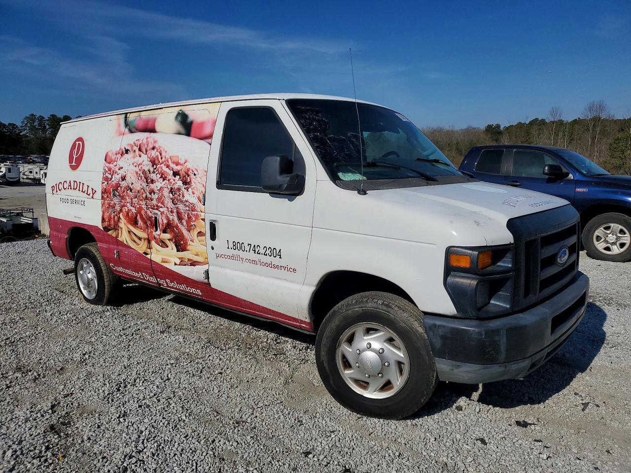 2011 Ford Econoline E150 Van - Фото 4