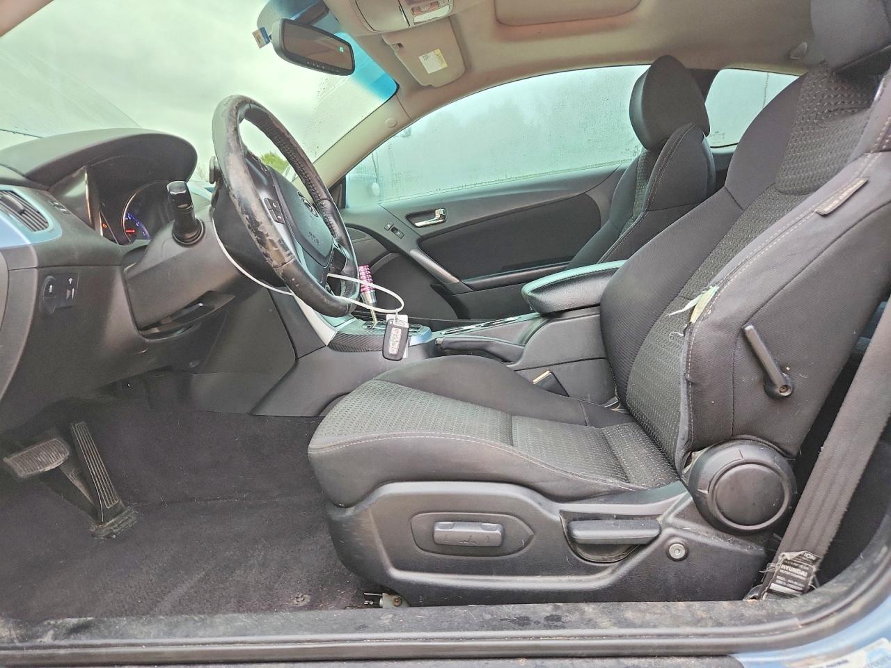 2012 Hyundai Genesis Coupe 2.0T - Image 7