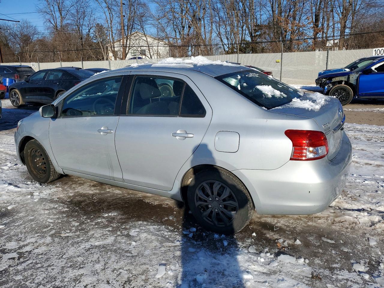2009 Toyota Yaris - Фото 2