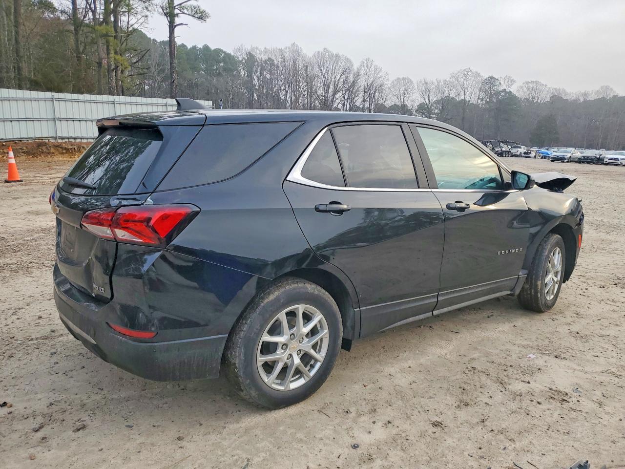 2022 Chevrolet Equinox Lt - Фото 3
