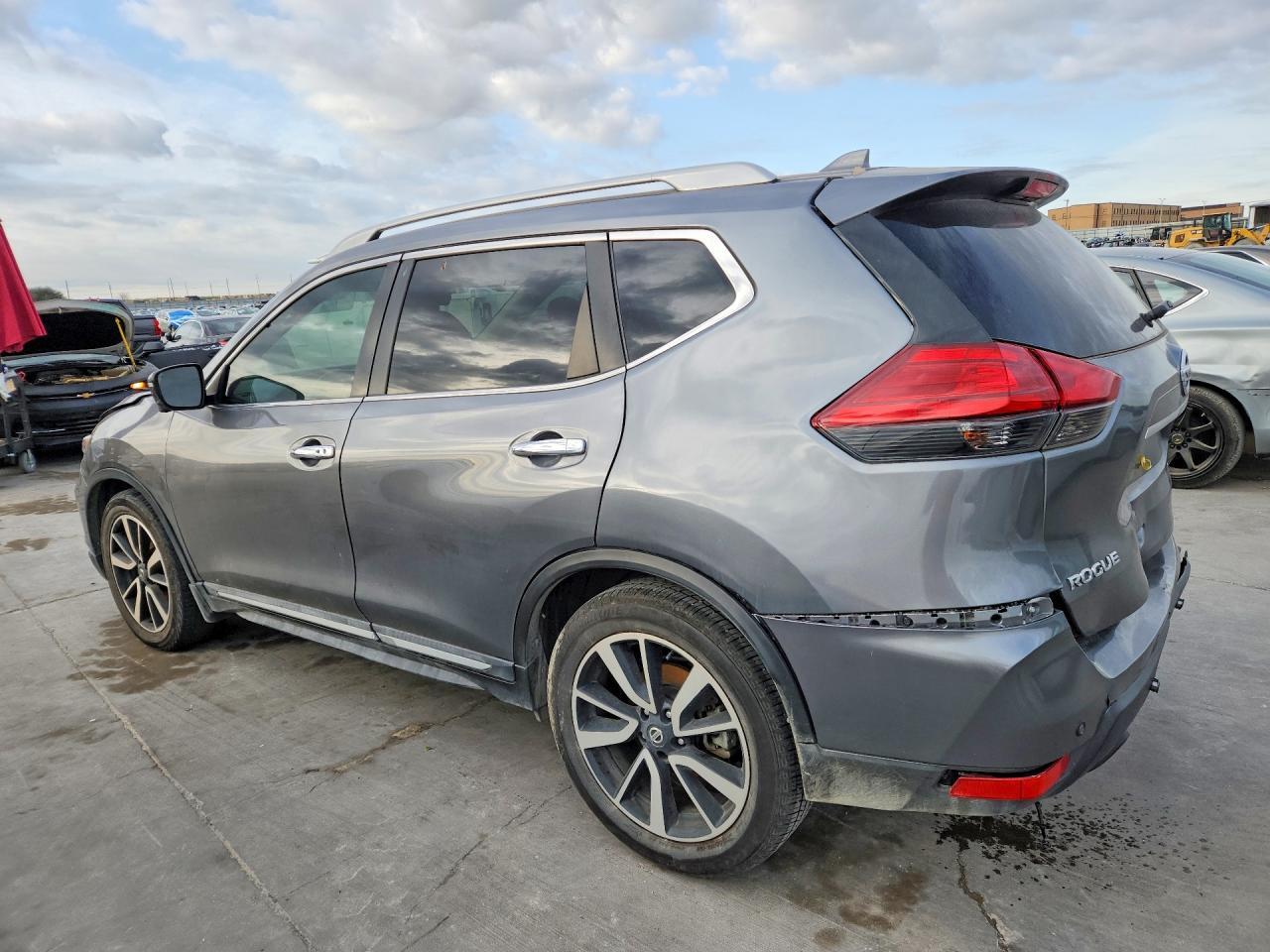 2020 Nissan Rogue S - Фото 2