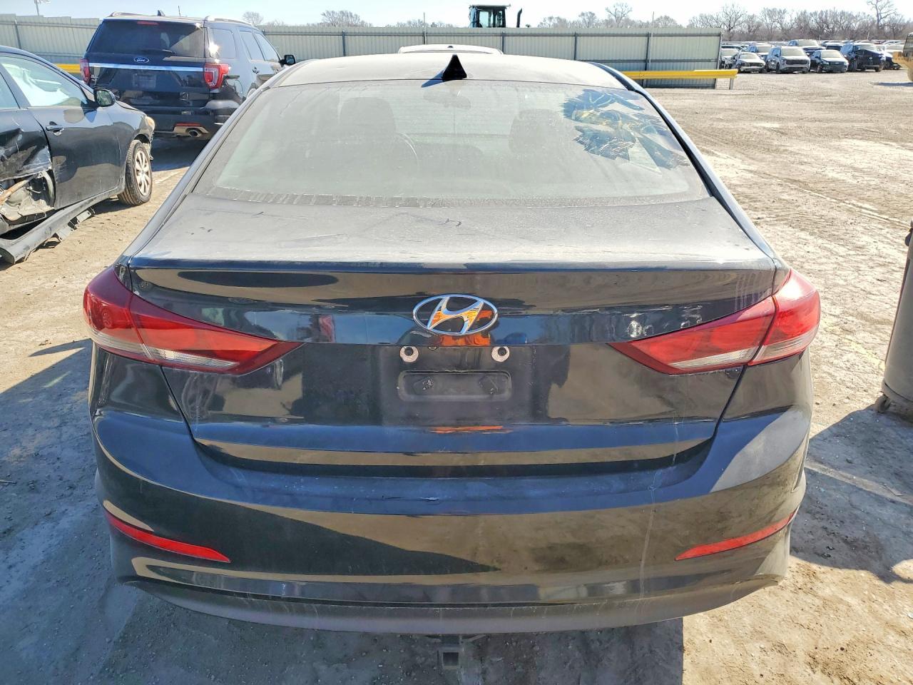 2017 Hyundai Elantra Se - Image 6