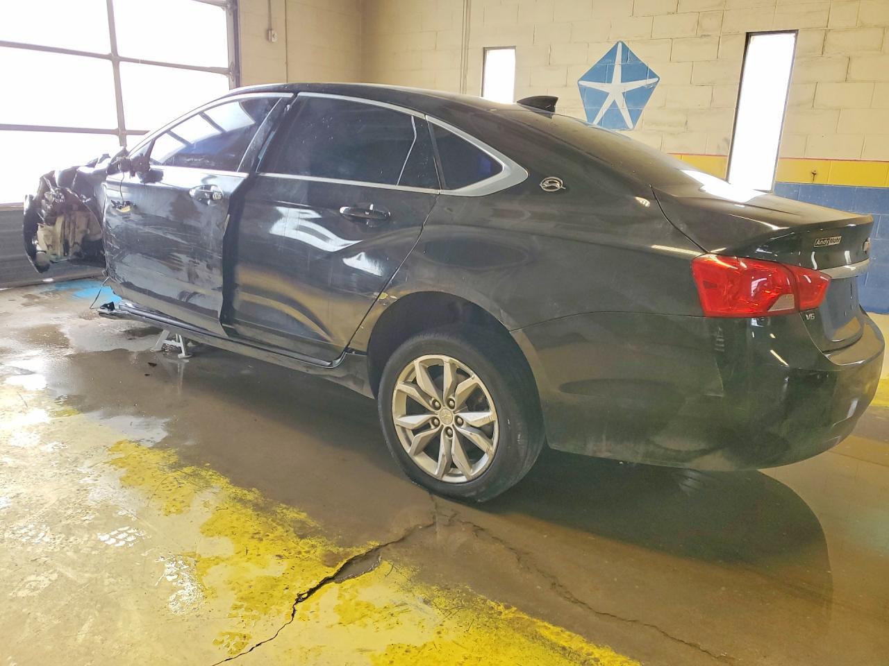 2019 Chevrolet Impala Lt - Фото 2