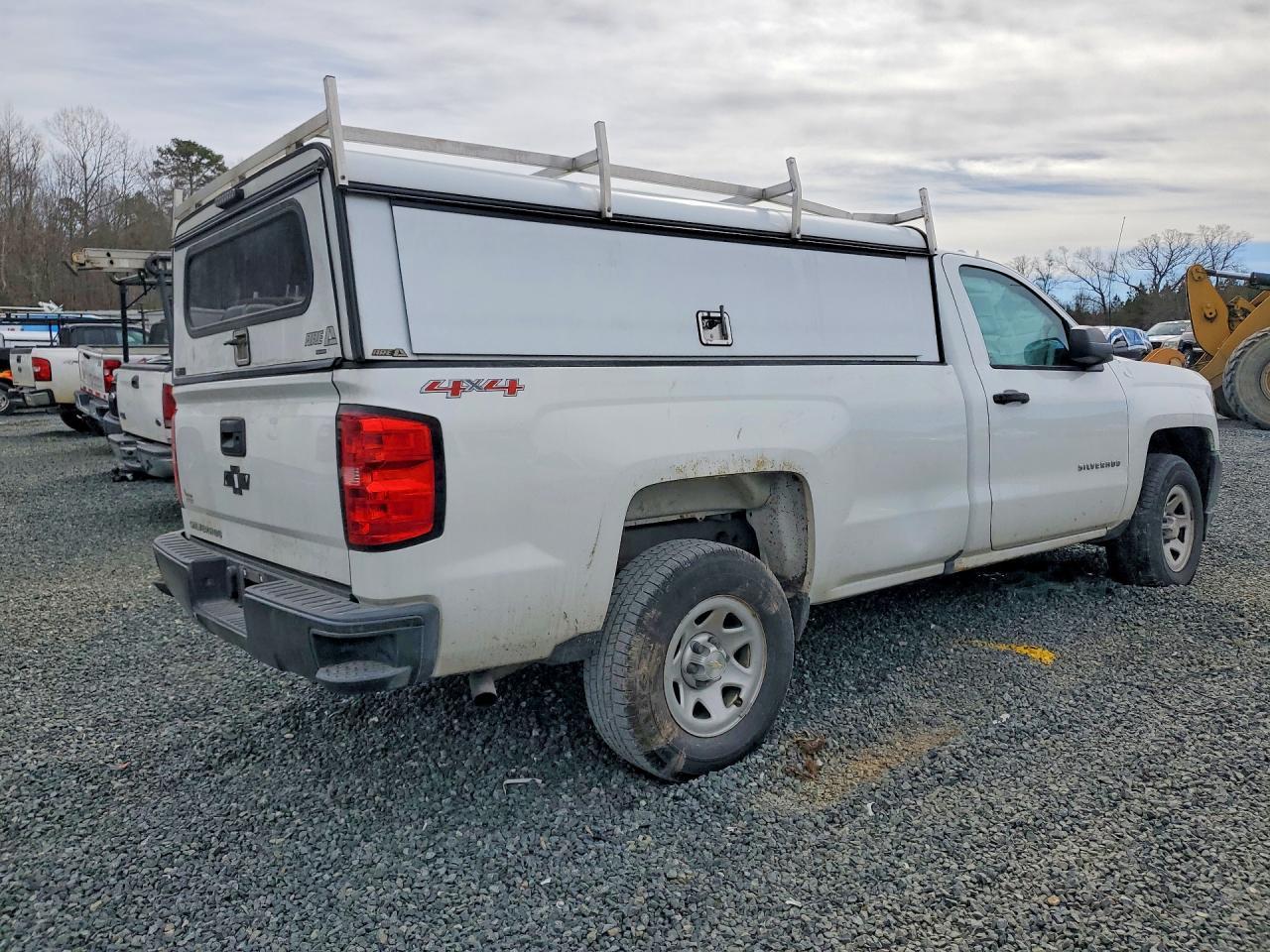 2016 Chevrolet Silverado K1500 - Image 3