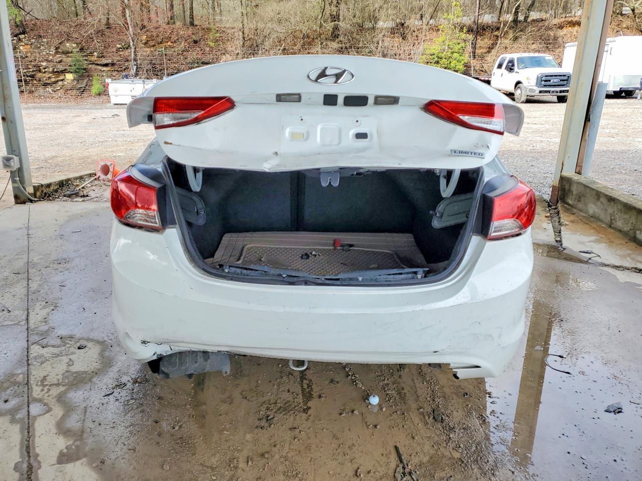 2013 Hyundai Elantra Limited - Image 6