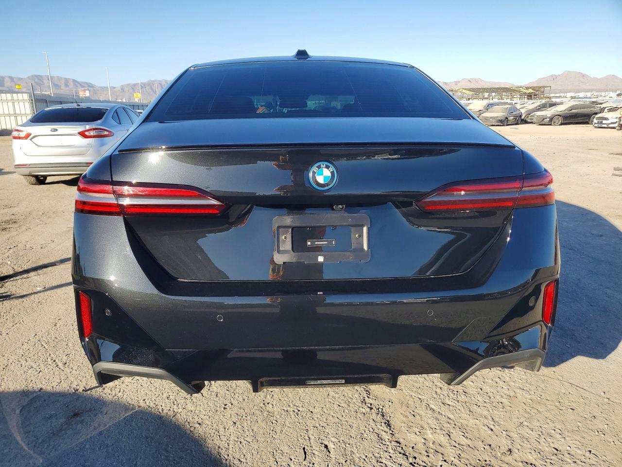 2025 BMW I5 Edrive 40 - Фото 6