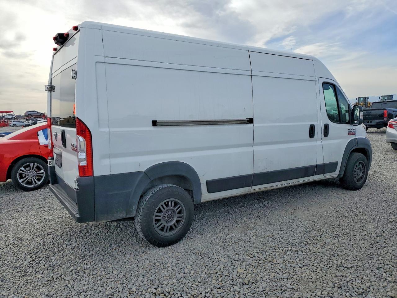 2020 Ram Promaster 2500 Delivery Van - Image 3