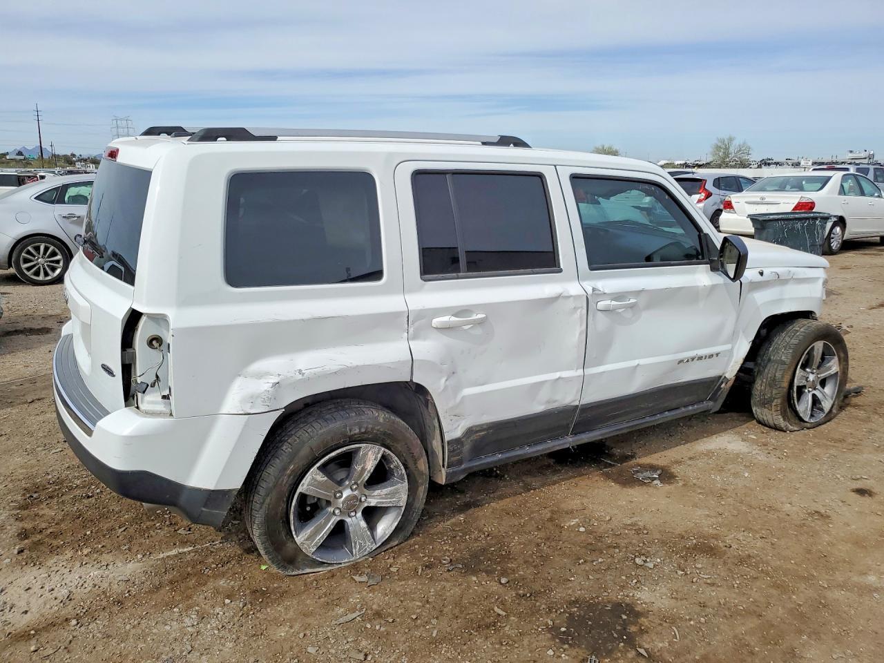 2016 Jeep Patriot Latitude - Image 3