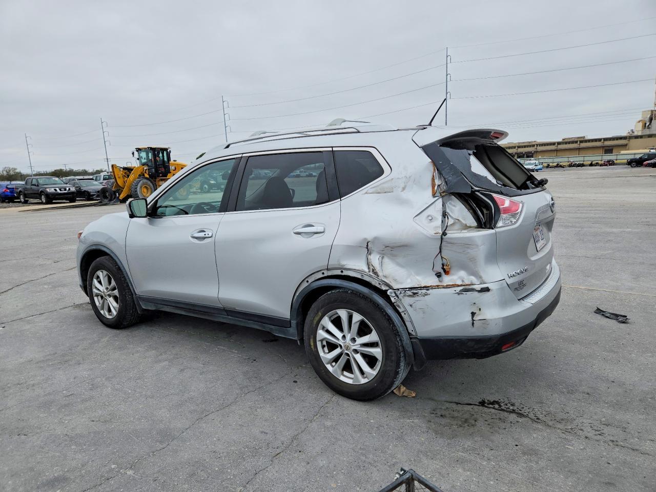 2016 Nissan Rogue - Фото 2