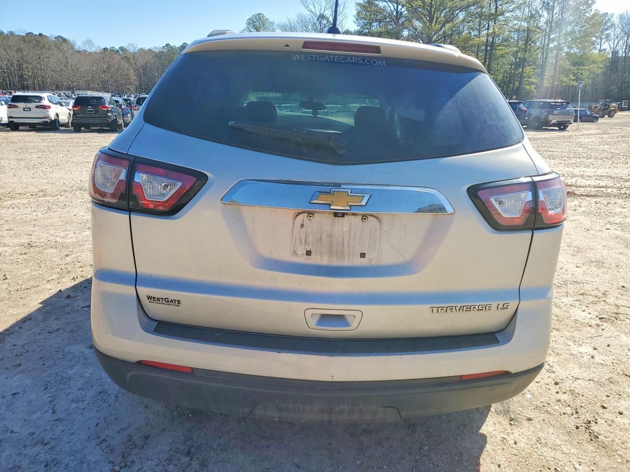 2016 Chevrolet Traverse Ls - Image 6