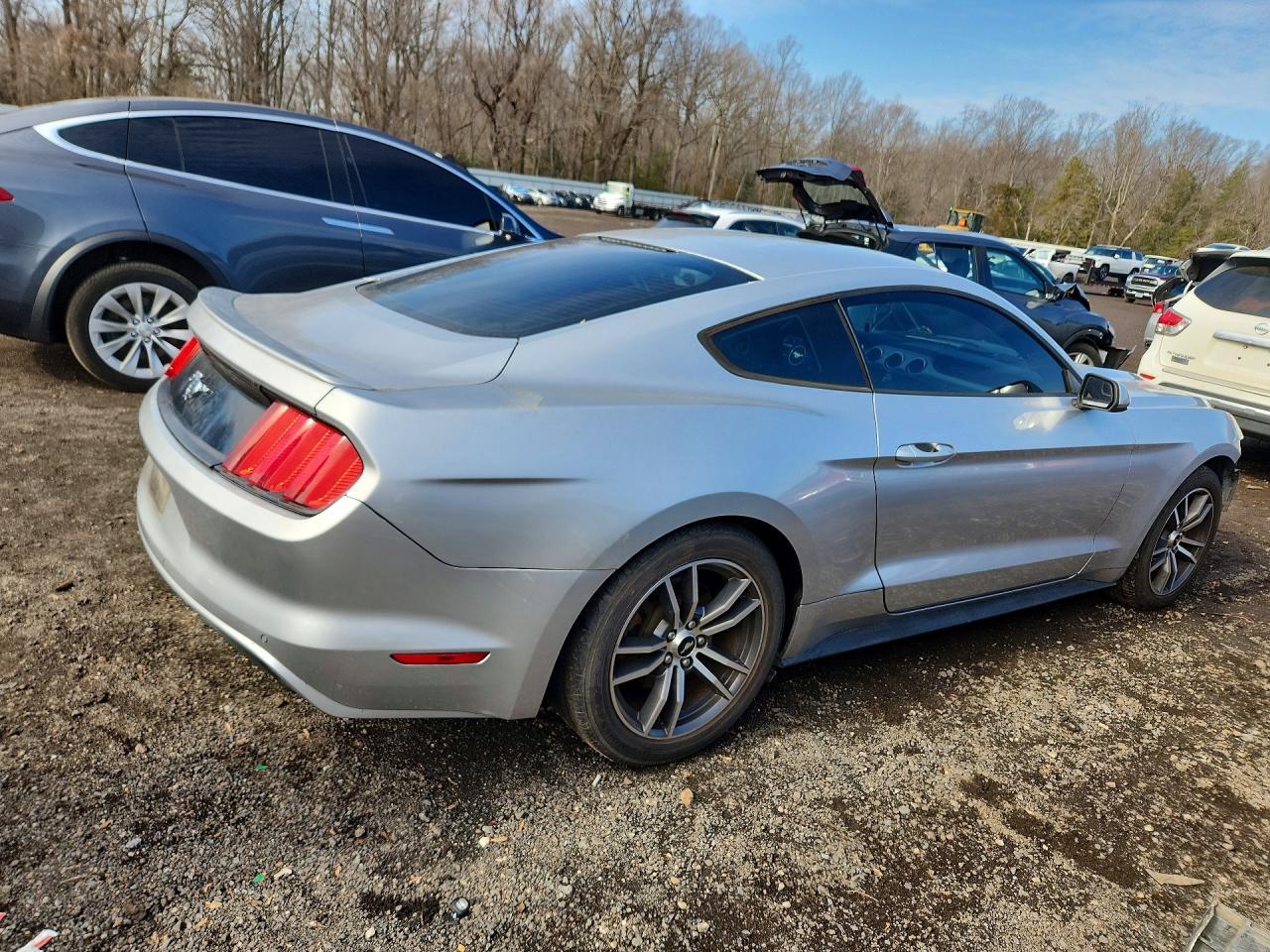 2016 Ford Mustang - Image 3