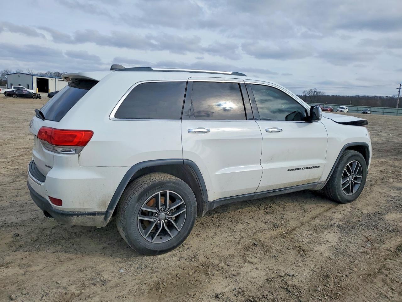 2018 Jeep Grand Cherokee Limited - Image 3