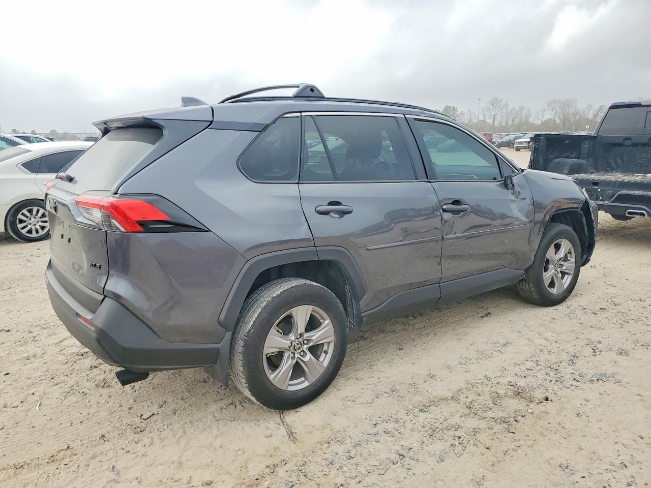 2025 Toyota Rav4 Xle - Фото 3