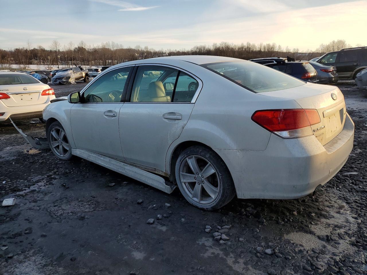 2010 Subaru Legacy 2.5I Limited - Image 2