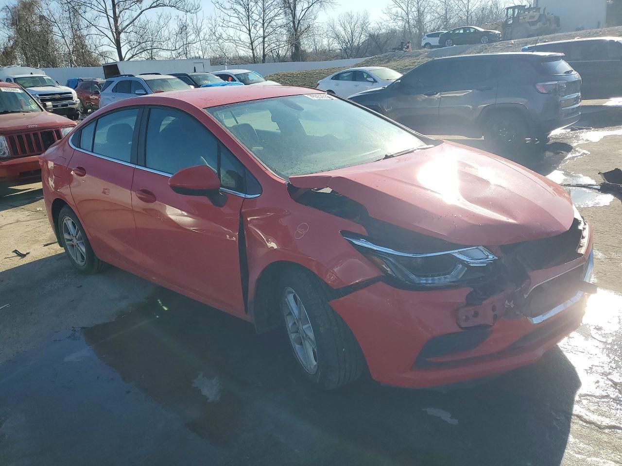 2018 Chevrolet Cruze Lt - Фото 4