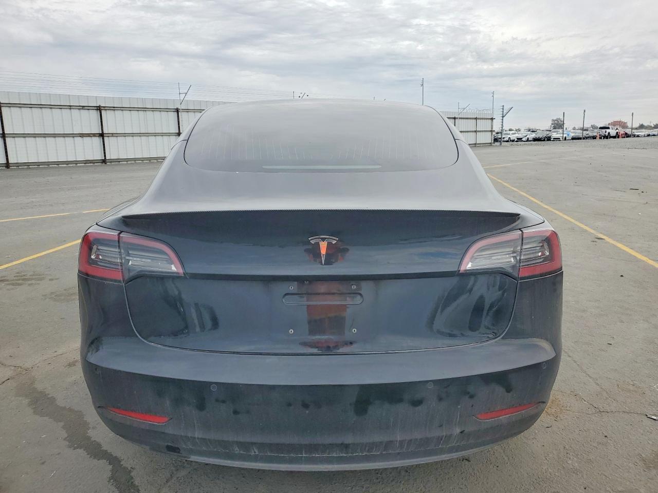 2018 Tesla Model 3 - Image 6