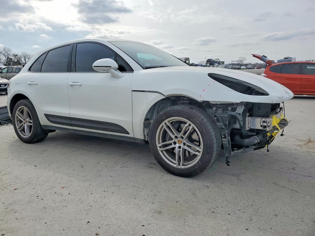 2024 Porsche Macan Base - Image 4