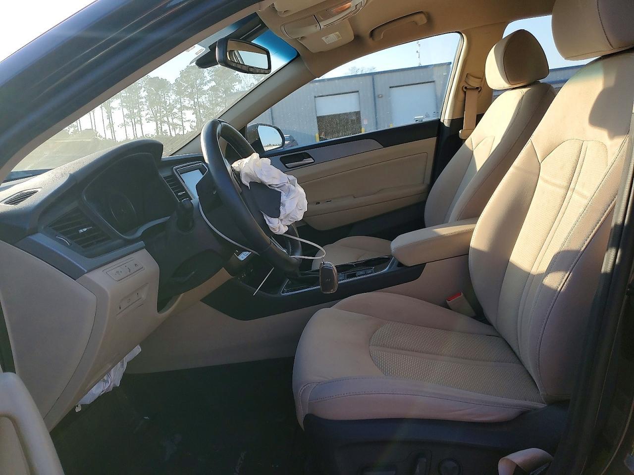 2019 Hyundai Sonata Limited - Image 7