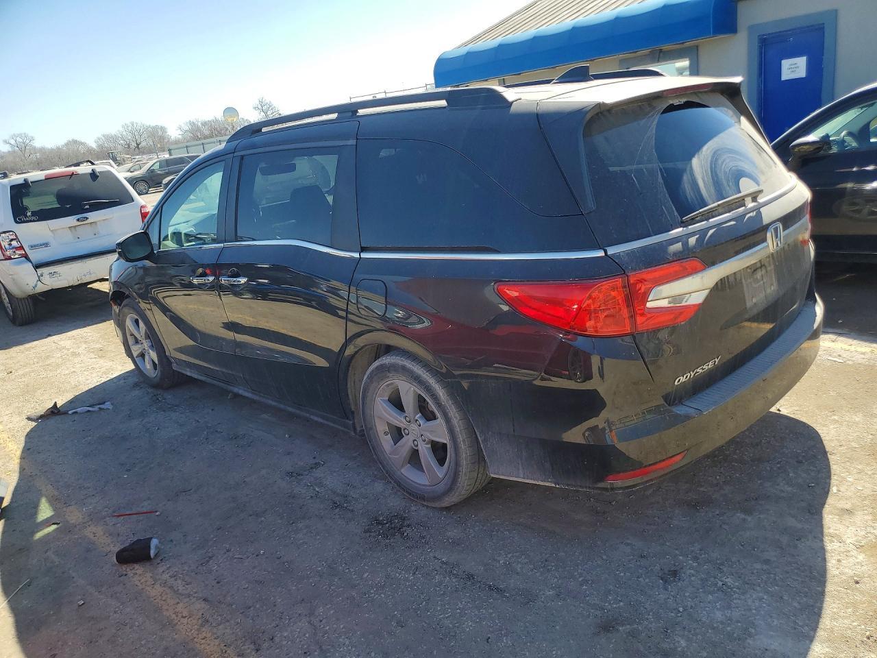 2018 Honda Odyssey Exl - Image 2