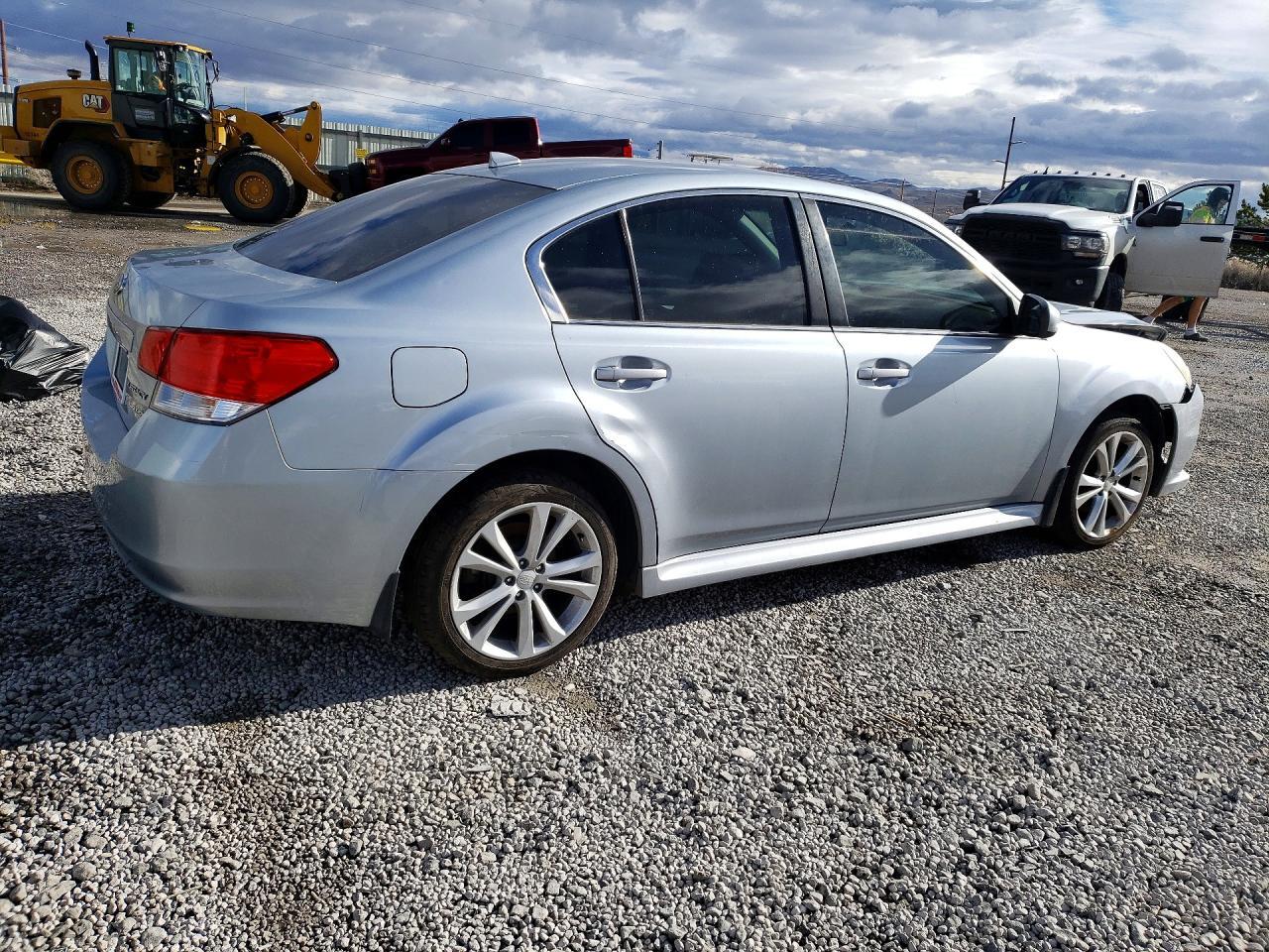 2014 Subaru Legacy 2.5I Premium - Фото 3