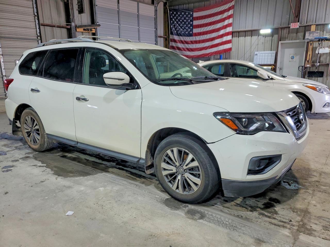 2020 Nissan Pathfinder S - Фото 4