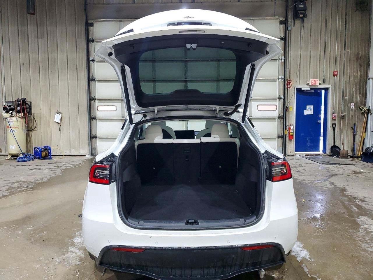 2021 Tesla Model Y - Фото 6