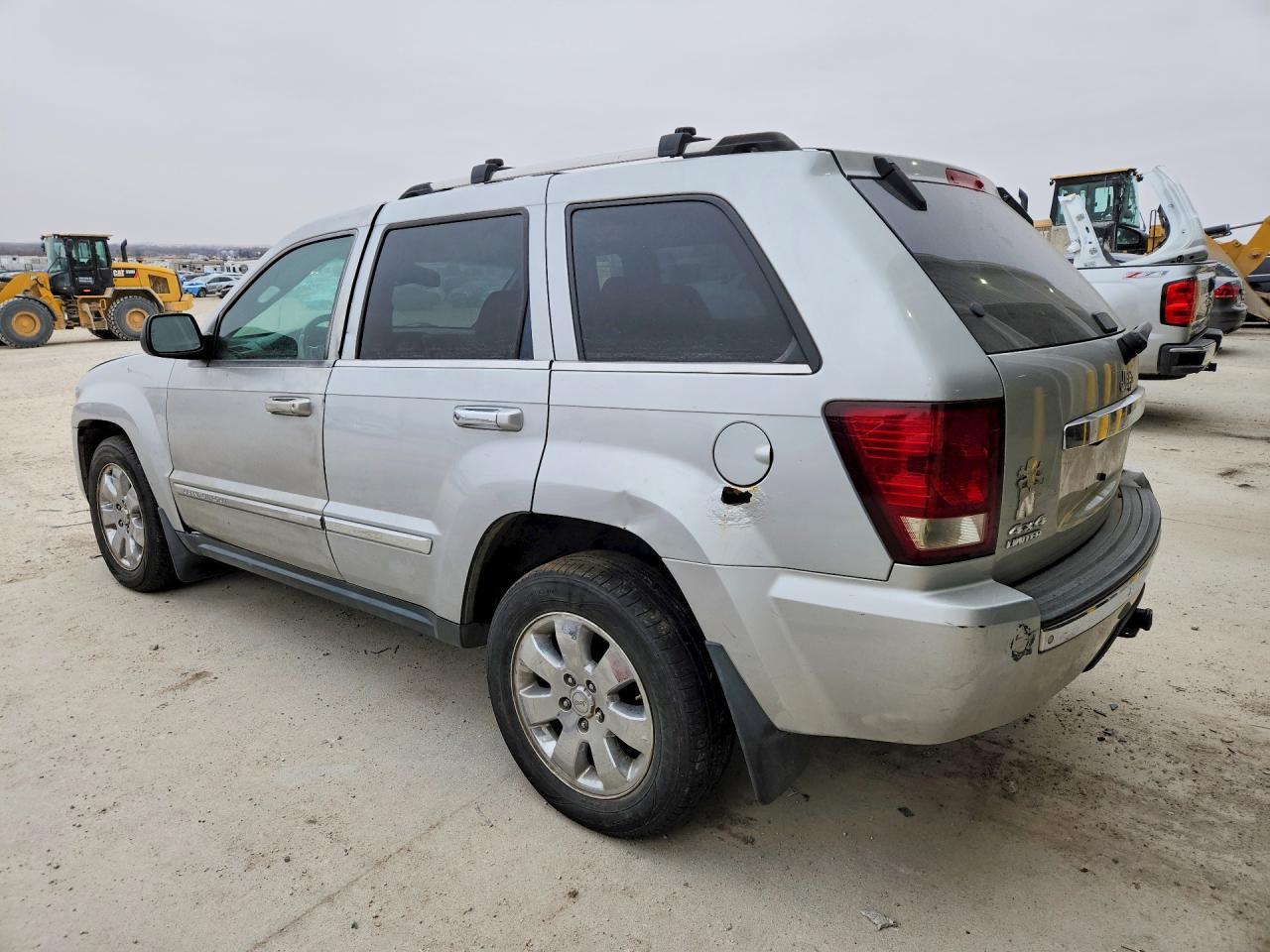 2010 Jeep Grand Cherokee Laredo - Фото 2