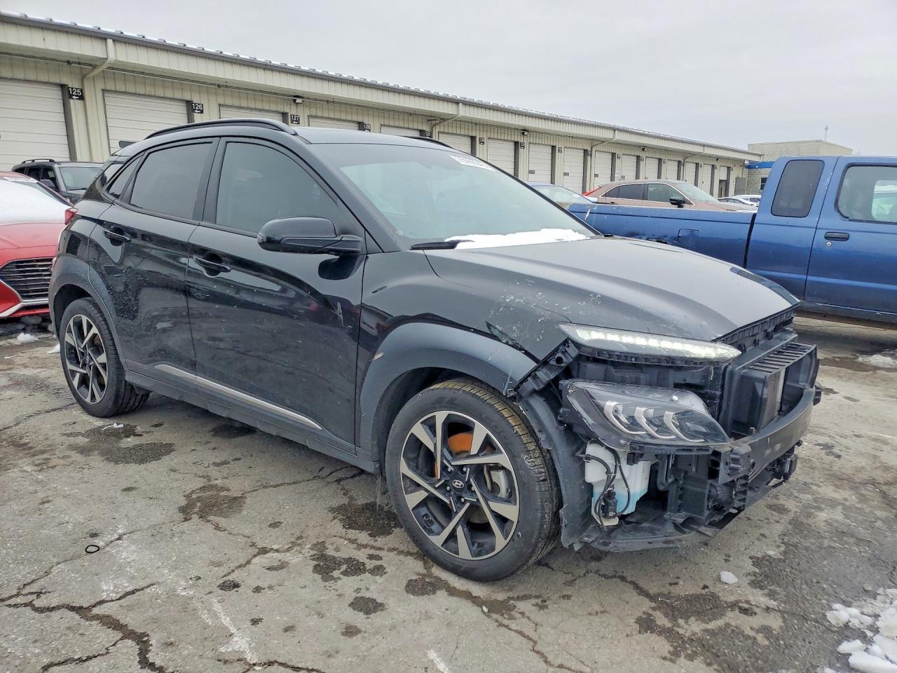 2022 Hyundai Kona Limited - Фото 4