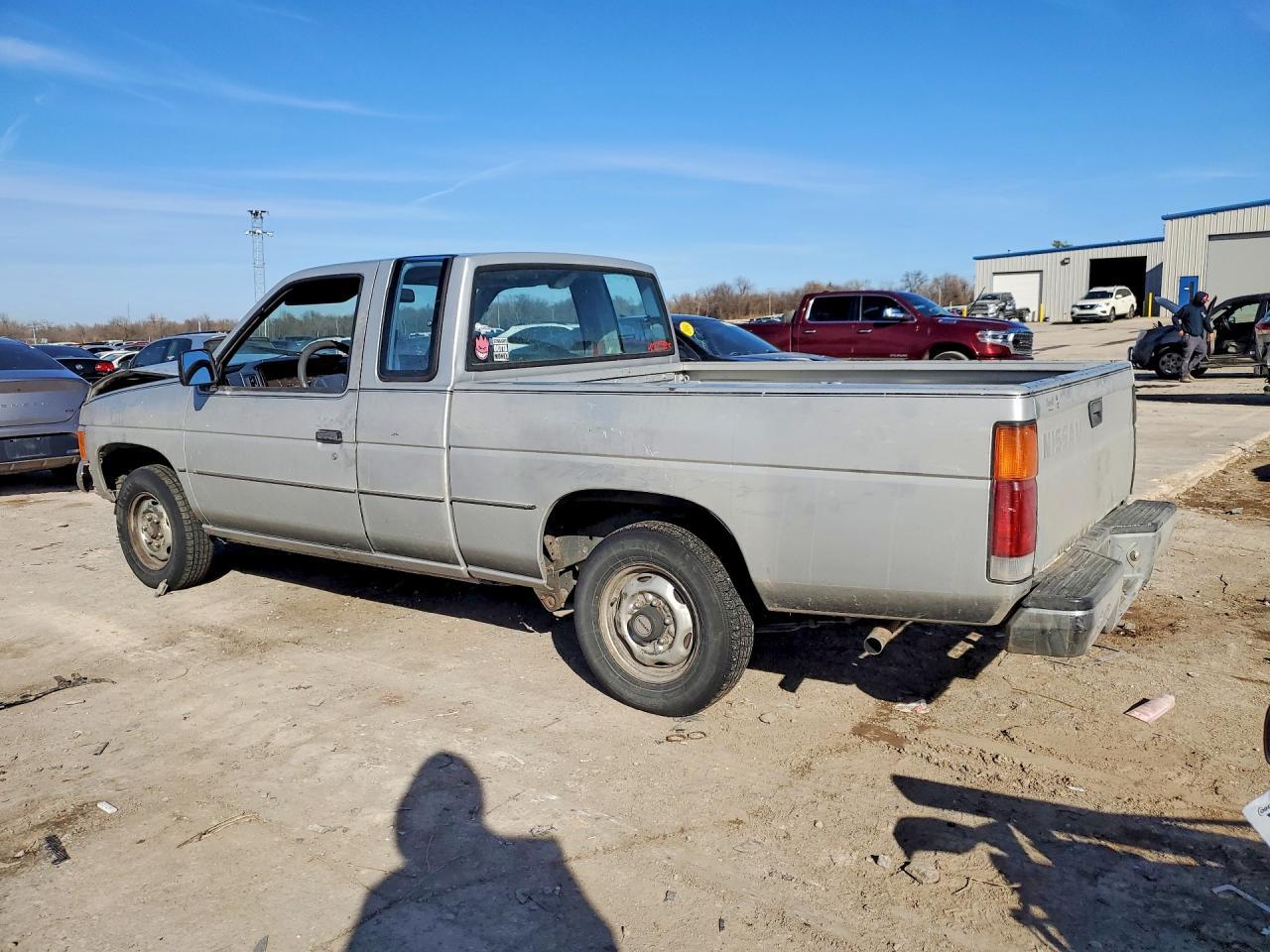 1986 Nissan D21 King Cab - Image 2