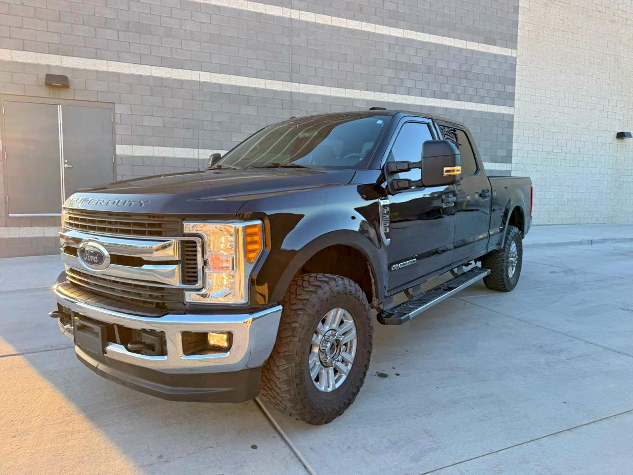 2017 Ford F250 Super Duty - Фото 2