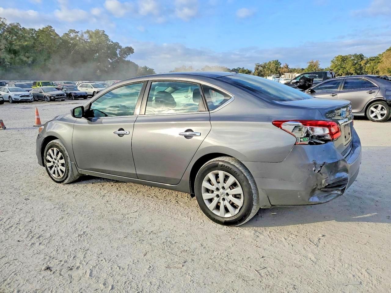 2016 Nissan Sentra Sv - Фото 2