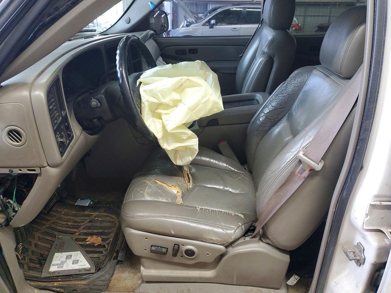 2005 Chevrolet Silverado C1500 - Image 7