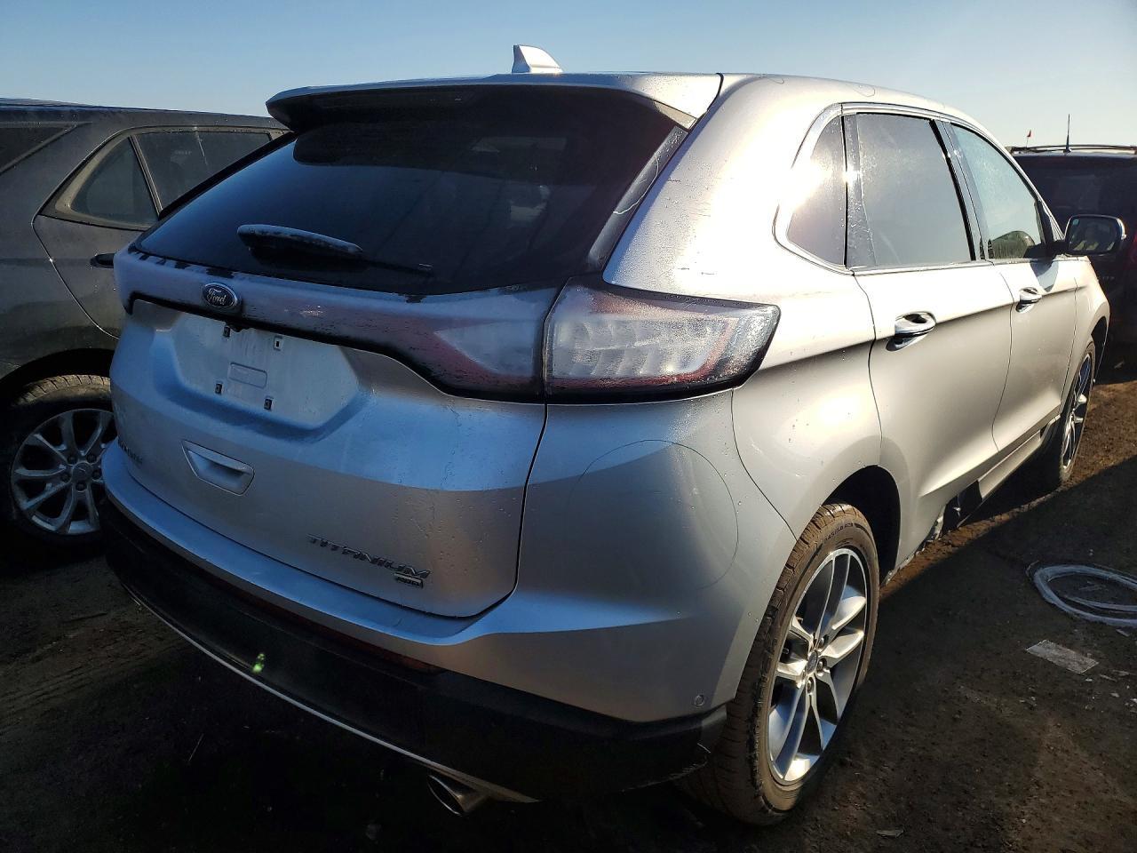 2017 Ford Edge Titanium - Фото 3