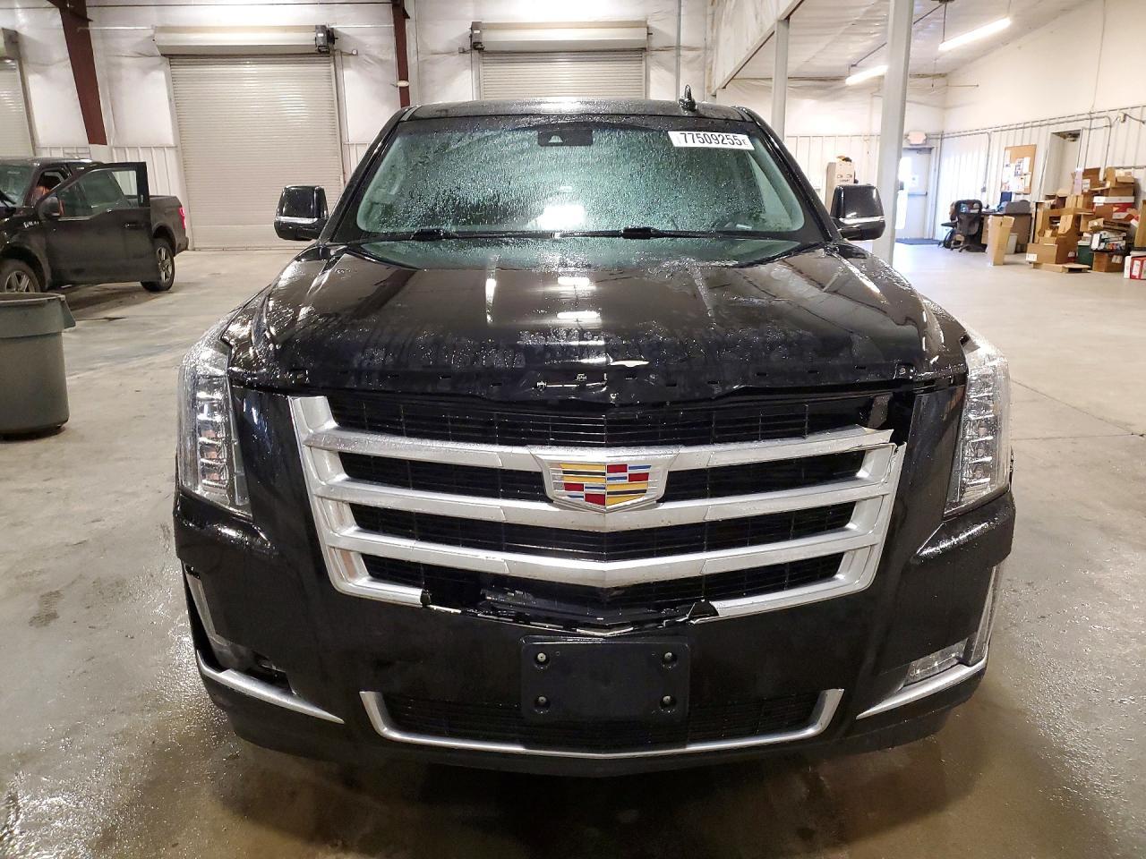 2016 Cadillac Escalade Luxury - Фото 5